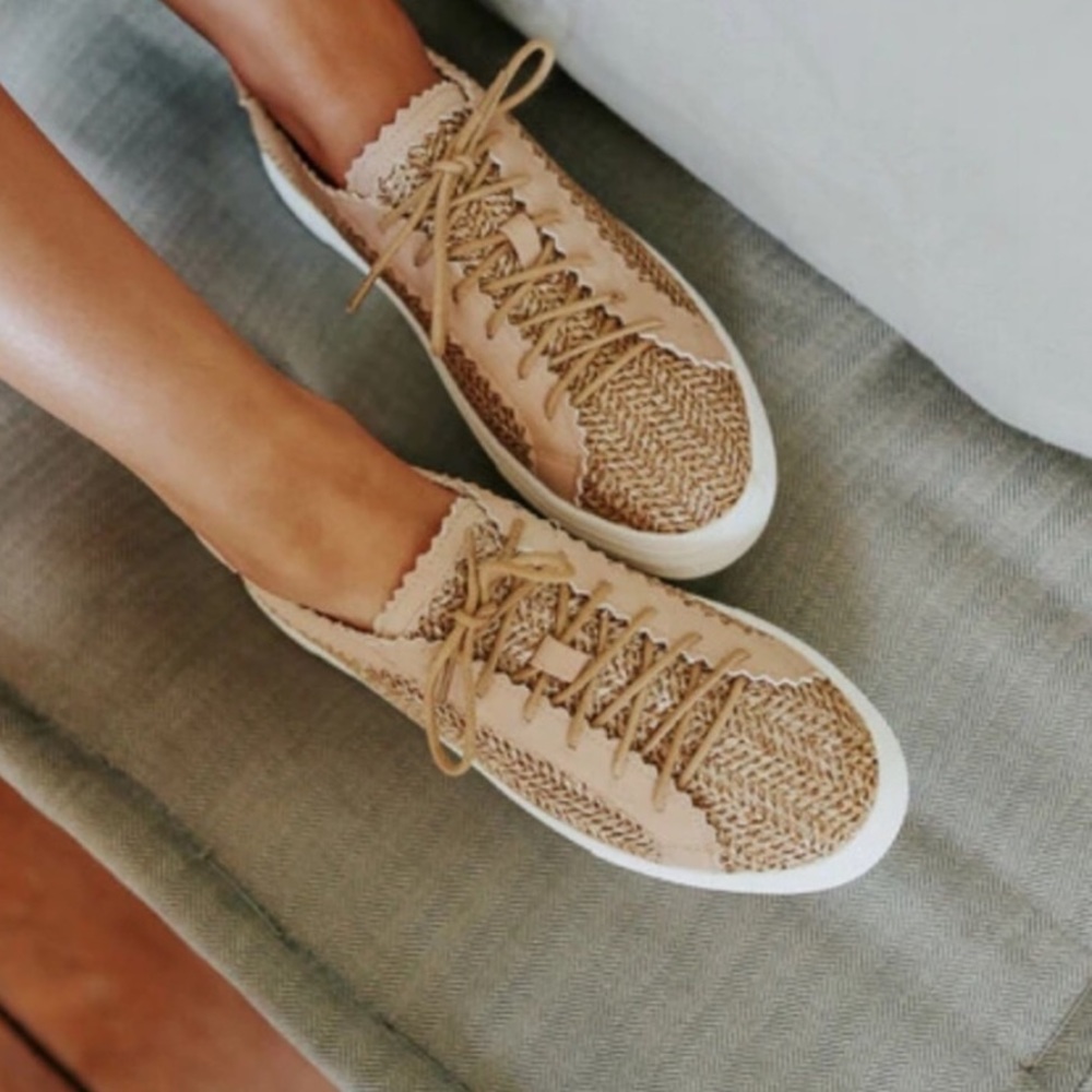 NWT Matisse Coconuts Revolution Womens Shoes Beige Faux Leather Natural